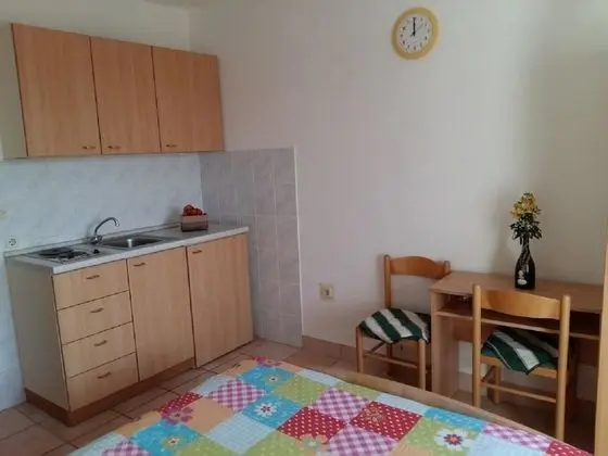 Stüdyo (Edi - 40 m from beach - SA4(2))