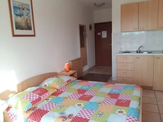 Stüdyo (Edi - 40 m from beach - SA4(2))