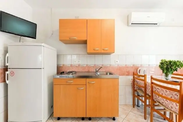 Apart Daire (Edi - amazing location by the sea - A)