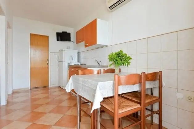 Apart Daire (Edi - amazing location by the sea - A)