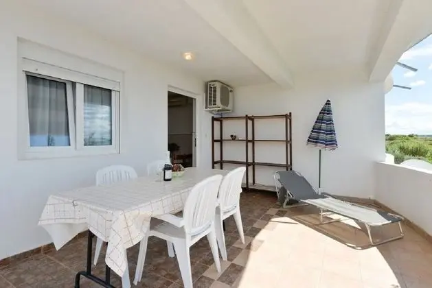 Apart Daire (Edi - amazing location by the sea - A)