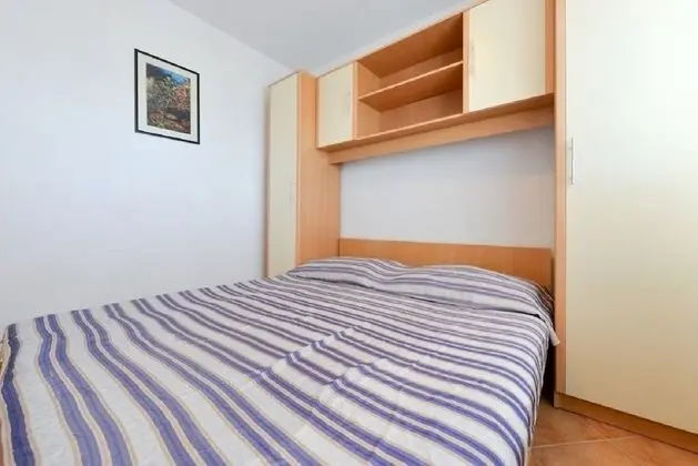 Apart Daire (Edi - amazing location by the sea - A)