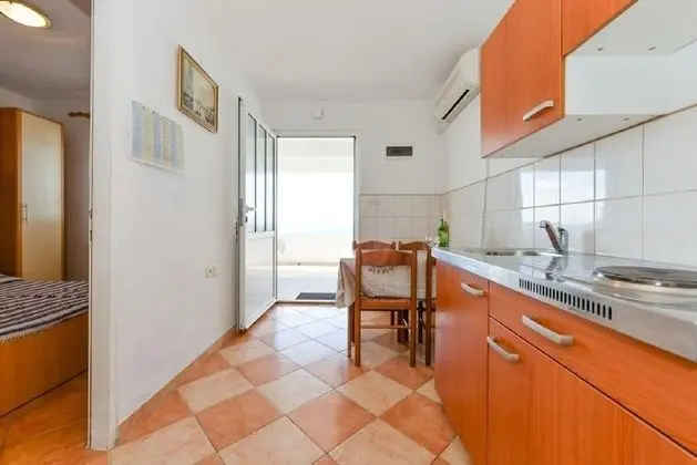 Apart Daire (Edi - amazing location by the sea - A)