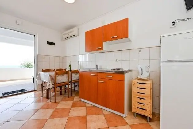 Apart Daire (Edi - amazing location by the sea - A)