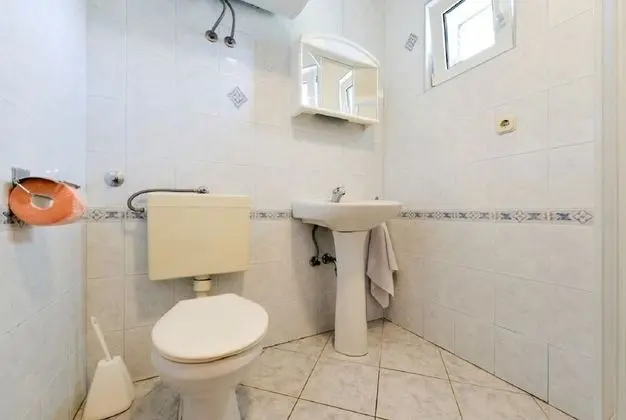 Apart Daire (Edi - amazing location by the sea - A)