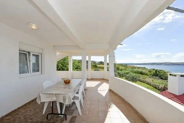 Apart Daire (Edi - amazing location by the sea - A)