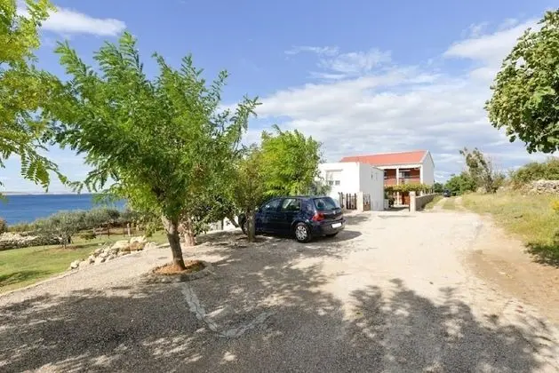 Apart Daire (Edi - amazing location by the sea - A)