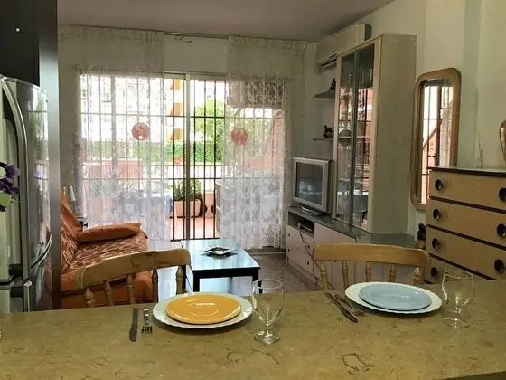 Stüdyo, Zemin Kat