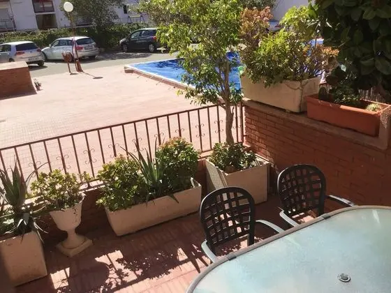 Stüdyo, Zemin Kat