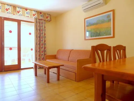 Apart Daire Two Bedrooms With Air Conditioning