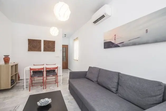 Apart Daire, Havuz Manzaralı