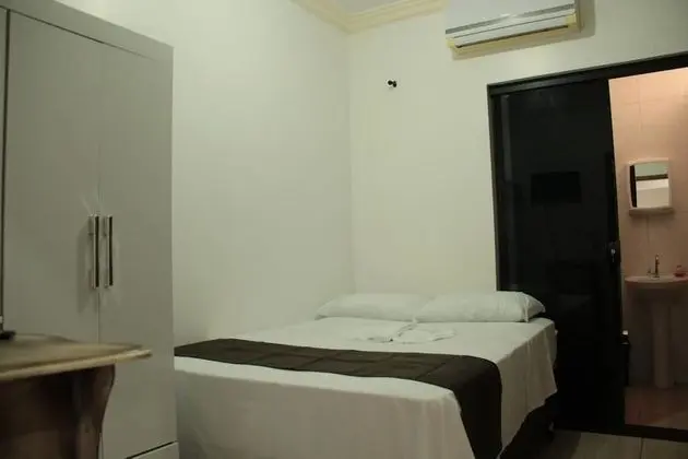 Standard Tek Büyük Yataklı Oda