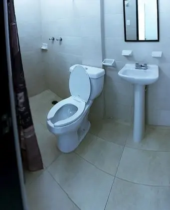Junior Süit, 2 Çift Kişilik Yatak, Buzdolabı ve Mikrodalga
