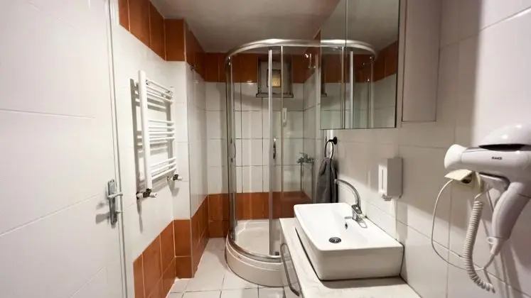 Suite, Sokak Manzaralı, Balkonlu