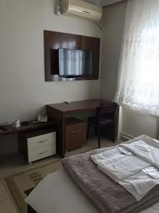 Aile Odasi -Bes Kisilik