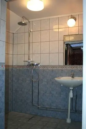 Dört Kişilik Oda, Ortak Banyo (Private WC)