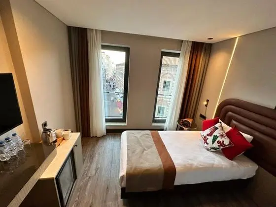 Aile Odası, Şehir Manzaralı