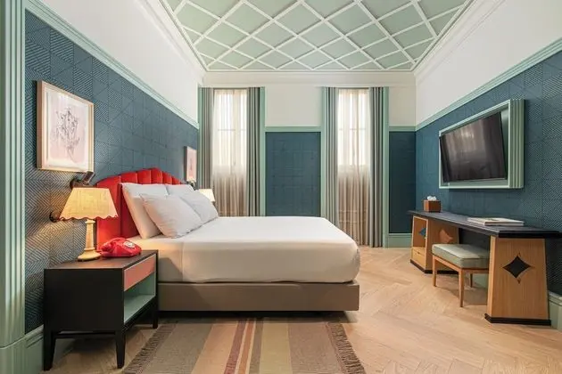 Superior City View Room