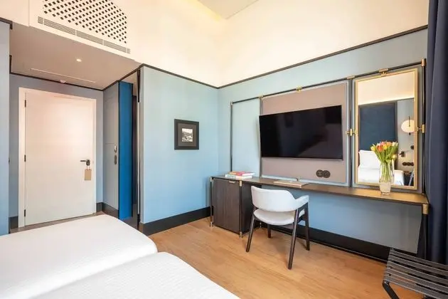 Double Room - Station