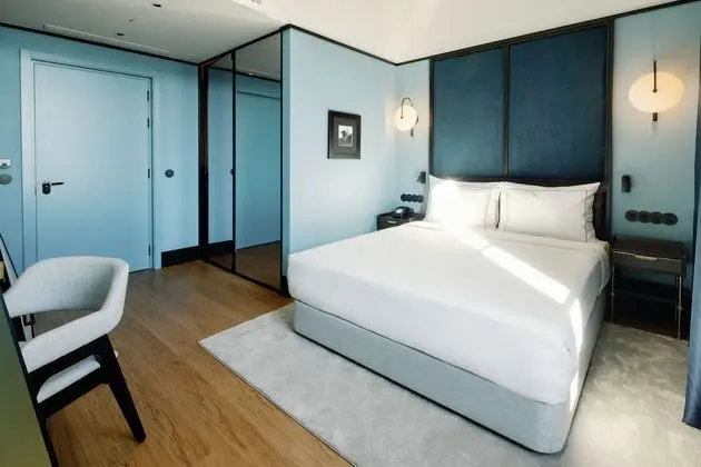 Double Room - Station