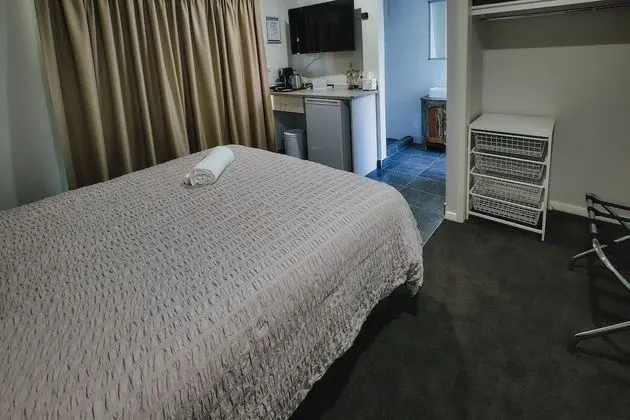 Deluxe Tek Kişilik Oda, 1 Büyük (Queen) Boy Yatak, Özel Banyo, Bahçe Manzaralı