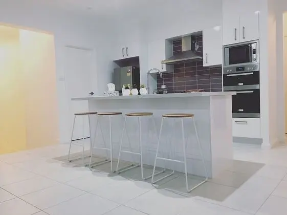 Ev, 4 Yatak Odası, Sigara İçilmez, Avlu Manzaralı