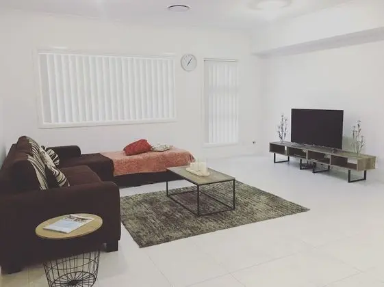 Ev, 4 Yatak Odası, Sigara İçilmez, Avlu Manzaralı