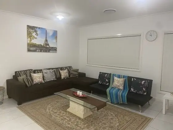 Ev, 4 Yatak Odası, Sigara İçilmez, Avlu Manzaralı