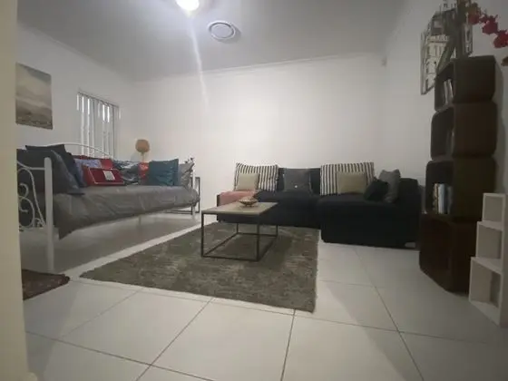 Ev, 4 Yatak Odası, Sigara İçilmez, Avlu Manzaralı