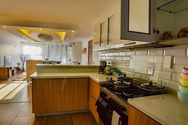 Deluxe Tek Büyük Yataklı Oda, 1 Çift Kişilik Yatak, Sigara İçilmez, Avlu Manzaralı