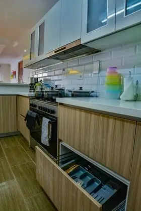 Luxury Apart Daire, 3 Yatak Odası, Balkon, Nehir Manzaralı