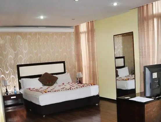 Superior Stüdyo Süit