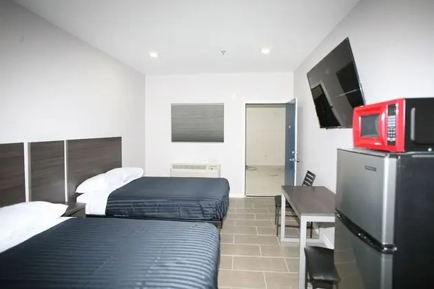 Basic Tek Büyük Yataklı Oda