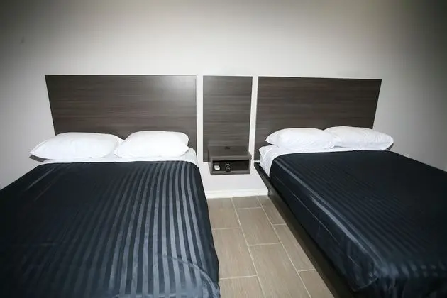 Basic Tek Büyük Yataklı Oda