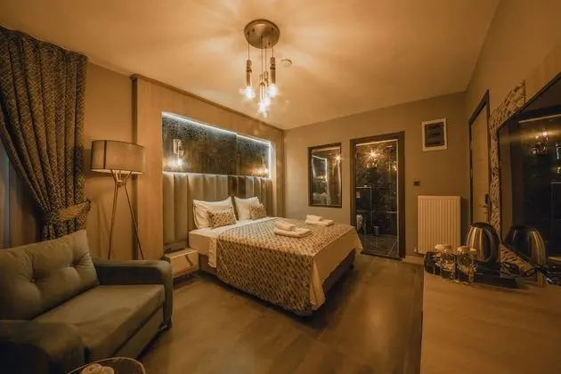 Comfort Tek Büyük veya İki Ayrı Yataklı Oda