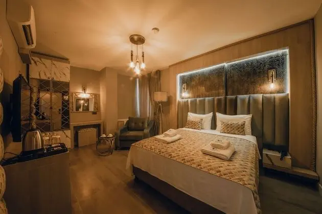 Comfort Tek Büyük veya İki Ayrı Yataklı Oda
