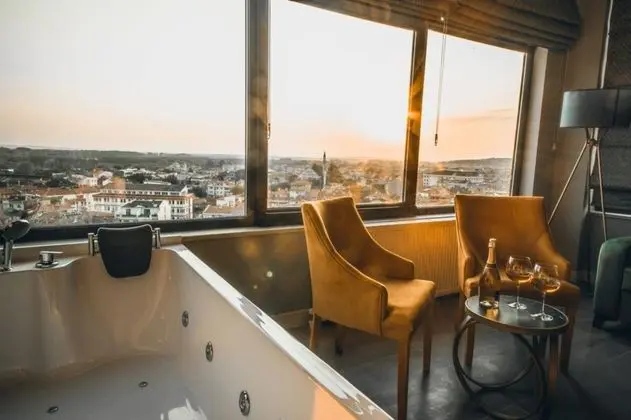 Suite, Bahçe Manzaralı, Jakuzili