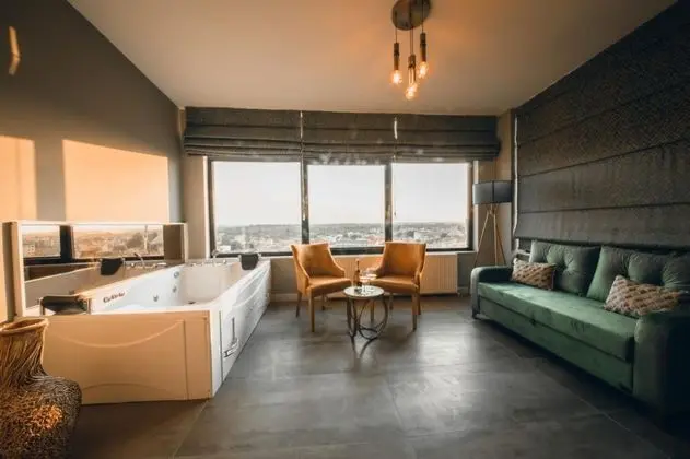 Suite, Bahçe Manzaralı, Jakuzili