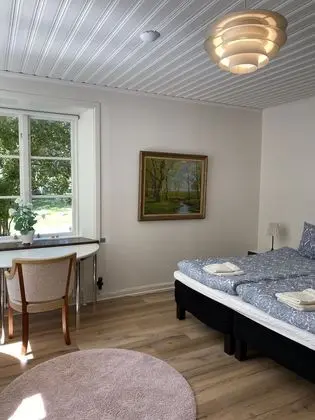 Üç Kişilik Oda, Ortak Banyo