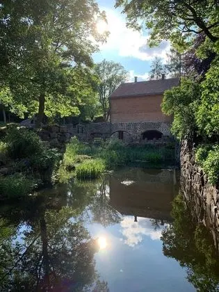 Üç Kişilik Oda, Ortak Banyo