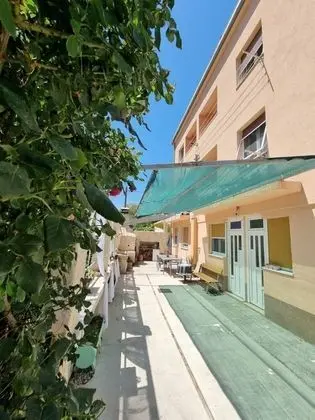 Stüdyo (Edvard - garden terrace - SA1- zeleni)