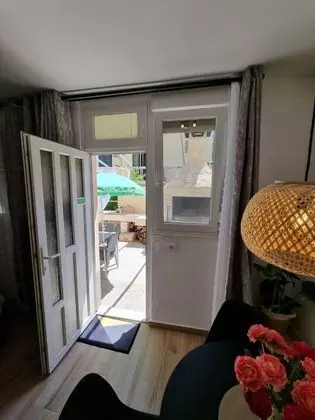 Stüdyo (Edvard - garden terrace - SA1- zeleni)