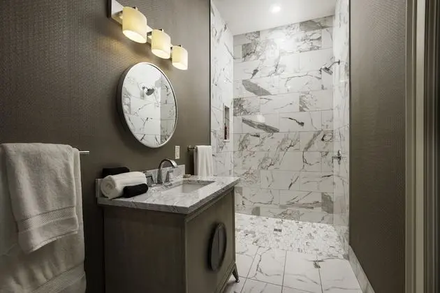 Luxury Oda, 1 En Büyük (King) Boy Yatak