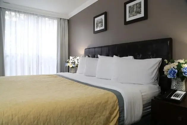 Çift ​​kişilik Deluxe King Bed
