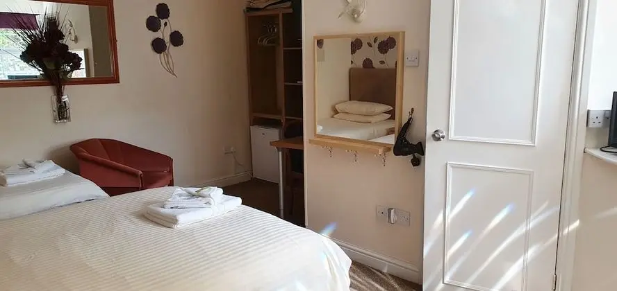 Standard Tek Büyük Yataklı Oda
