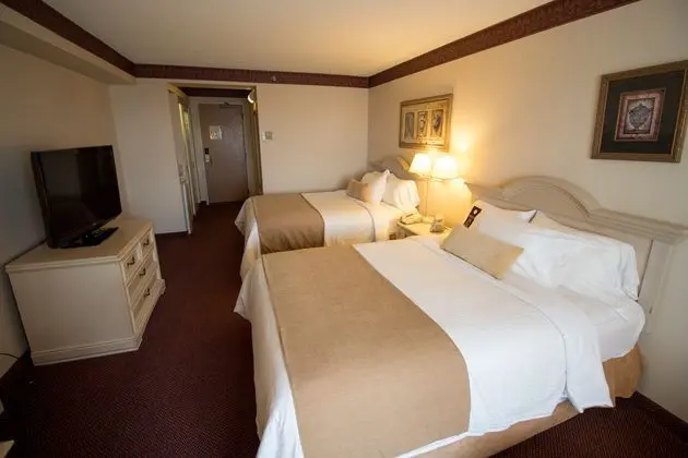 1 Çift ​​kişilik Yatak Two Double Beds