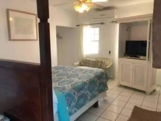 Comfort Room, 1 Queen Bed