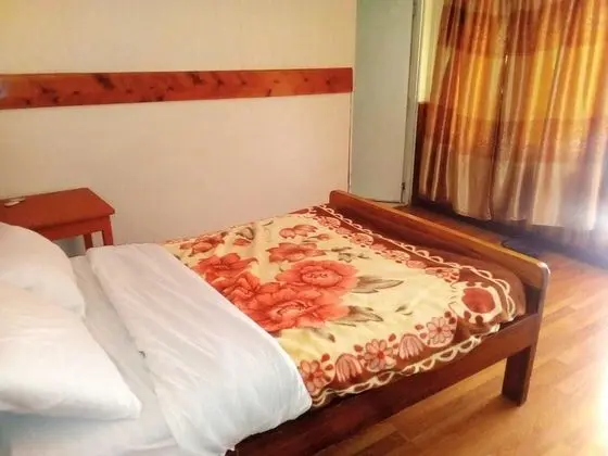 Büyük Yataklı Tek Kişilik Oda, Sigara İçilmez