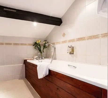 Standard Room with a bath, 1 Double Bed