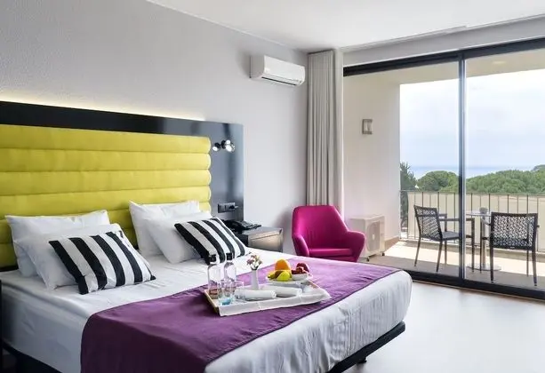 Luxury Tek Büyük Yataklı Oda, Teras, Deniz Manzaralı